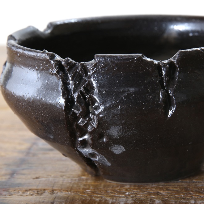 【益子焼】 3.6号鉢 植木鉢 陶器鉢 塊根植物 アガベ サボテン 【黒釉シリーズ】 高さ約6cm 作家 陶芸家 横山雄一作