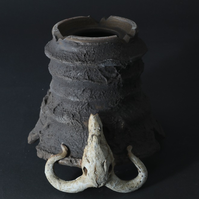 4.6号鉢 高さ約12cm 植木鉢 陶器鉢 塊根植物 アガベ サボテン コーデックス 【GOAT鉢シリーズ】 作家 陶芸家 横山貴史作 一点物