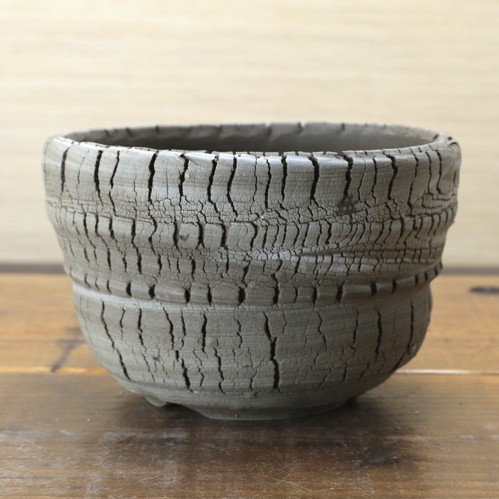 5号鉢 高さ約9.5cm 植木鉢 陶器鉢 塊根植物 アガベ サボテン コーデックス 【炸裂紋鉢 大地の鼓動】 作家 陶芸家 横山雄一作 一点物
