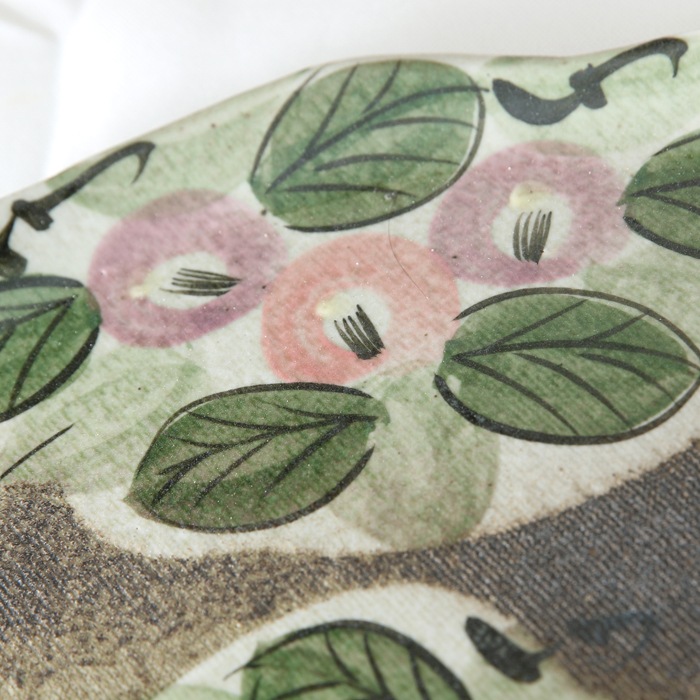 【益子焼】たたら作りの変形パンプレート【サイズ大】【優しい風合いのつばき模様・単品1枚】