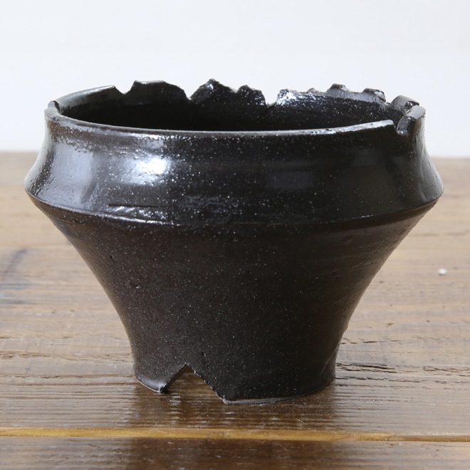 【益子焼】 3.3号鉢 植木鉢 陶器鉢 塊根植物 アガベ サボテン 【黒釉シリーズ】 高さ約7.5cm 作家 陶芸家 横山雄一作
