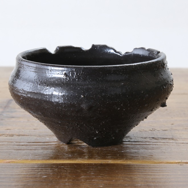 【益子焼】3.1号鉢 植木鉢 陶器鉢 塊根植物 アガベ サボテン 【黒釉砂利シリーズ】 高さ約5.5cm 作家 陶芸家 横山雄一作