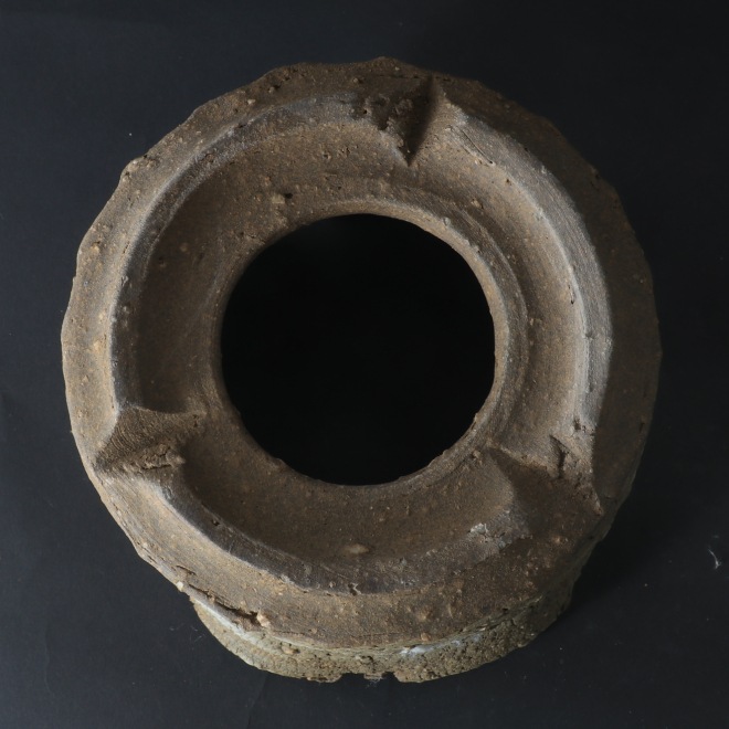 4.6号鉢 高さ約11cm 植木鉢 陶器鉢 塊根植物 アガベ サボテン コーデックス 【炸裂紋鉢 大地の鼓動】 作家 陶芸家 横山雄一作 一点物
