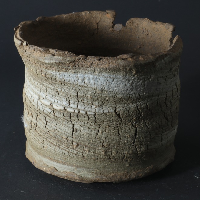 4.6号鉢 高さ約11cm 植木鉢 陶器鉢 塊根植物 アガベ サボテン コーデックス 【炸裂紋鉢 大地の鼓動】 作家 陶芸家 横山雄一作 一点物