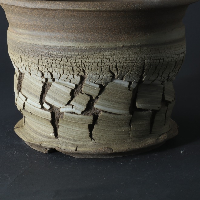 6号鉢 高さ約13cm 植木鉢 陶器鉢 塊根植物 アガベ サボテン コーデックス 【炸裂紋鉢 大地の鼓動】 作家 陶芸家 横山雄一作 一点物