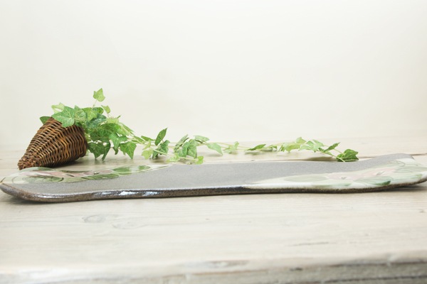 【益子焼】たたら作りのフラットなロングプレート お寿司に最適 優しい風合いと色使いのつばきシリーズ 【単品1枚】