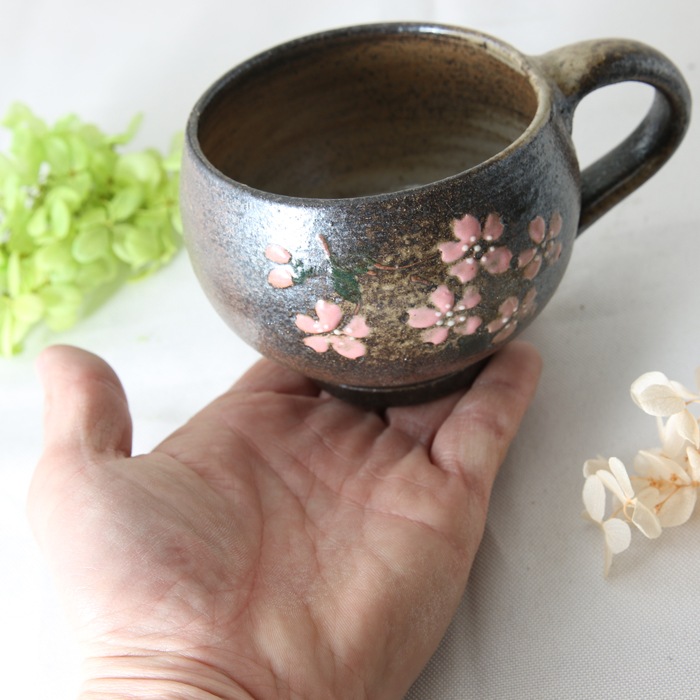 【益子焼】コロンっと丸い形　大きめマグカップ　【さくら・単品１個】