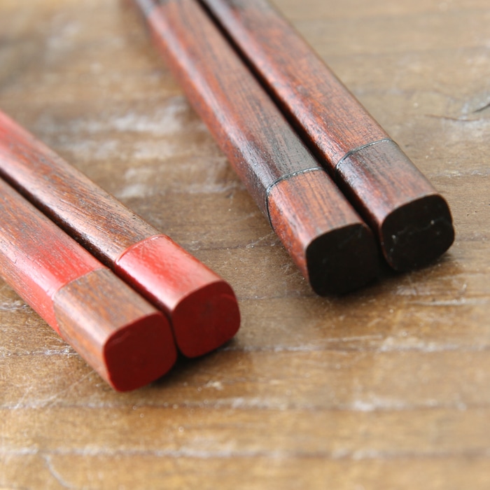 【益子焼】　【ギフト食器セット】  優しい風合いのつばき 夫婦茶碗  夫婦箸 合計4点セット