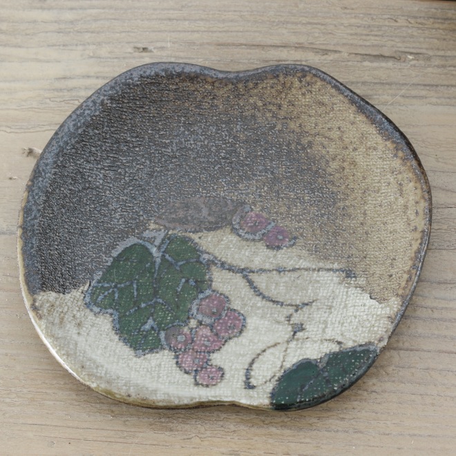 【益子焼】 コーヒーカップ＆ソーサー 珈琲カップ おしゃれ 陶器 布目ぶどう模様 【サイズ中・単品１客】