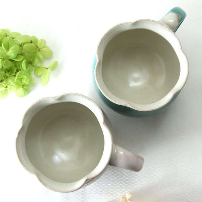 【益子焼】釉シリーズ　ふうせん風に膨らんだ花形マグカップ　【単品１個】