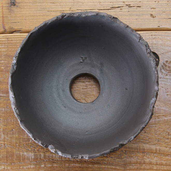 【益子焼】5.1号鉢 植木鉢 陶器鉢 塊根植物 アガベ サボテン 【砂漠シリーズ】 浅め高さ約6.5cm 作家 陶芸家 横山雄一作 一点物