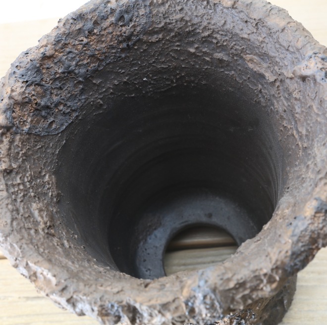 【益子焼】 5.1号鉢 高さ約17cm 植木鉢 陶器鉢 塊根植物 コーデックス アガベ 【溶岩流lavaシリーズ】 作家 陶芸家 横山雄一作 一点物