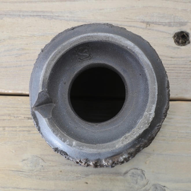 【益子焼】 5.1号鉢 高さ約17cm 植木鉢 陶器鉢 塊根植物 コーデックス アガベ 【溶岩流lavaシリーズ】 作家 陶芸家 横山雄一作 一点物