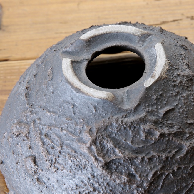 【益子焼】5.3号鉢 植木鉢 陶器鉢 塊根植物 アガベ サボテン 【砂漠シリーズ】 浅め高さ約6～6.5cm 作家 陶芸家 横山雄一作 一点物　（傾きあり）