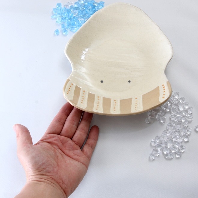 【益子焼】おしゃれ 海の生き物たちシリーズ イカ イカの浅めなお皿 中皿 【単品1枚】