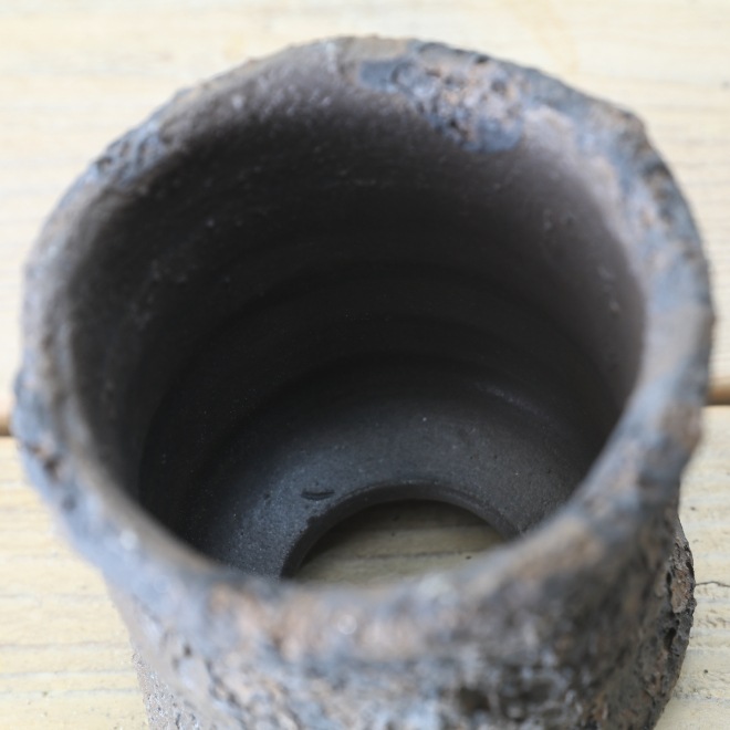 【益子焼】 3号鉢 高さ約9cm 植木鉢 陶器鉢 塊根植物 コーデックス アガベ 【溶岩流lavaシリーズ】 作家 陶芸家 横山雄一作