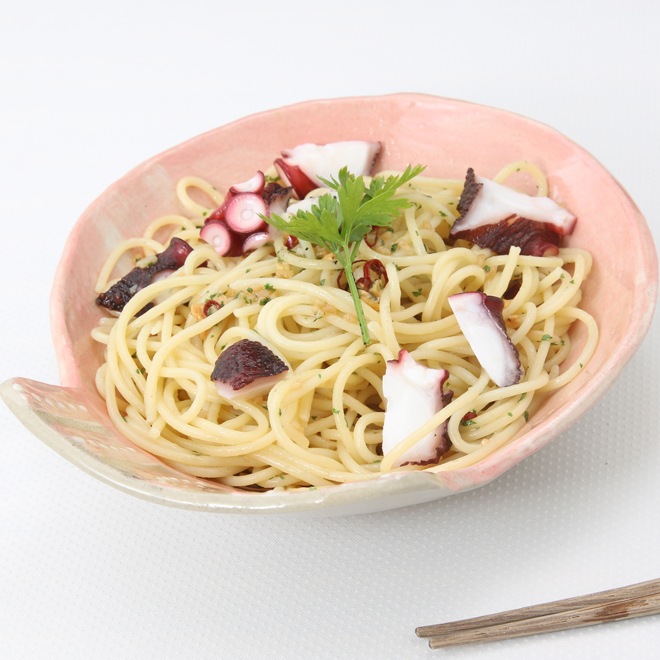 【益子焼】おしゃれ 海の生き物たちシリーズ タコ タコの深さのあるお皿 サラダボウル 【単品1枚】