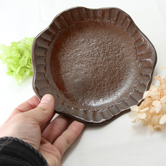 【益子焼】釉薬シリーズ　縁しのぎケーキプレート　約15.5cm　【益子あめ釉・単品１枚】