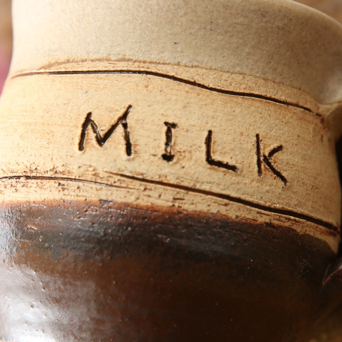 【益子焼】 こどもの小さめミニミニマグカップ 前菜スープ用 小さめスープマグカップ　子供用　小さめ　釉薬を筆で塗ったレトロな風合い MILK 【単品１個】