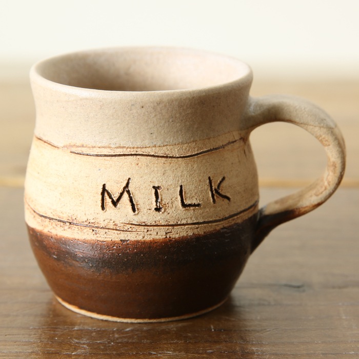 【益子焼】 こどもの小さめミニミニマグカップ 前菜スープ用 小さめスープマグカップ　子供用　小さめ　釉薬を筆で塗ったレトロな風合い MILK 【単品１個】