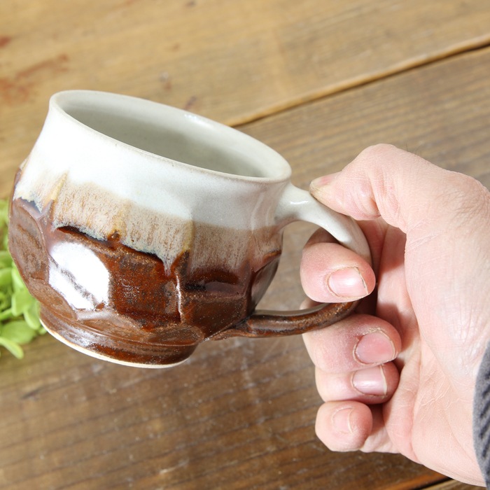 【益子焼】釉シリーズ 荒々しい面取りと重厚感のあるどっしりマグカップ【ホワイト&焦げ茶・益子あめ釉・単品1個】