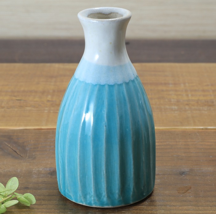 【益子焼】 釉シリーズ 酒器セット 酒器揃え しのぎ 白とシスキーグリーン 【とっくり１本・おちょこ２個のセット】