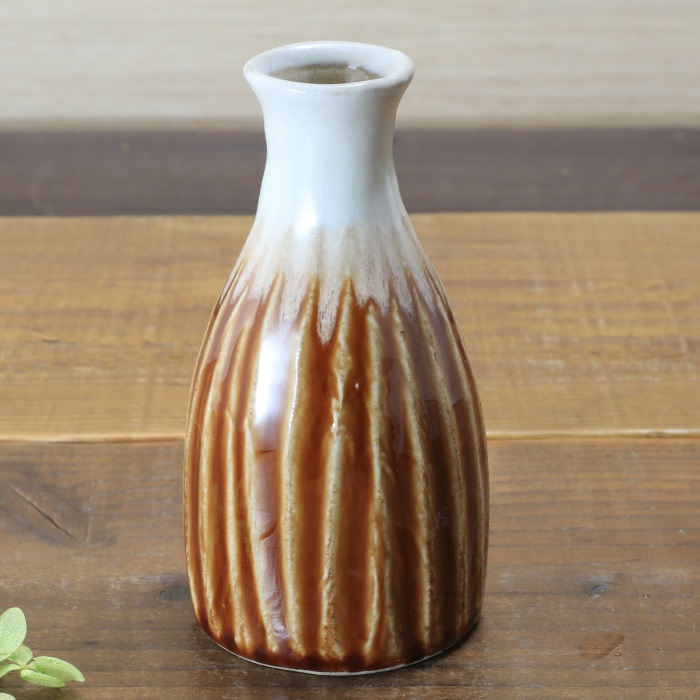 【益子焼】 釉シリーズ 酒器セット 酒器揃え しのぎ 白と茶系色 【とっくり１本・おちょこ２個のセット】