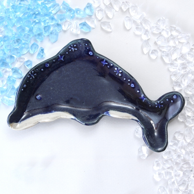 【益子焼】おしゃれ 海の生き物たちシリーズ イルカ イルカの小皿 いっちん瑠璃釉 【単品1枚】