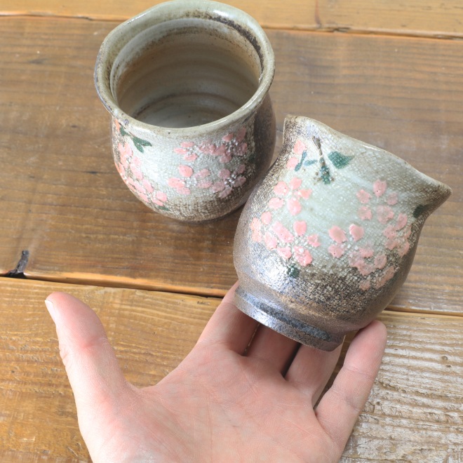 【益子焼】 夫婦湯呑み 夫婦湯飲み 両面布目 さくら桜模様 【大小２個セット】