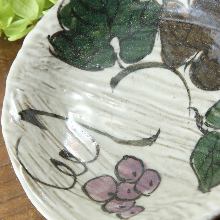 【益子焼】ろくろ作り　変形小皿　白化粧ぶどう　【単品１枚】