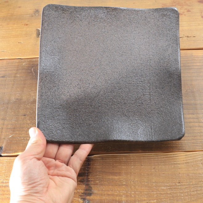 【益子焼】 20cm×20cm 角皿 板皿 長皿 串皿 天ぷら皿 にぎり寿司皿 魚皿 刺身皿 炭化焼無地 【単品１枚】