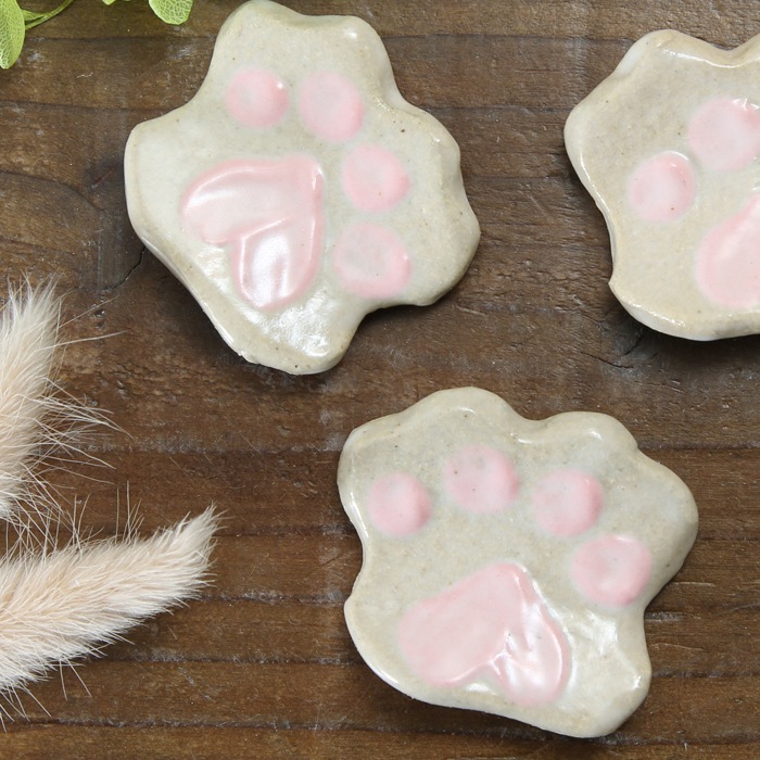 【益子焼】釉薬シリーズ ワンニャンの手のような ピンク肉球の箸置き 【単品1個】