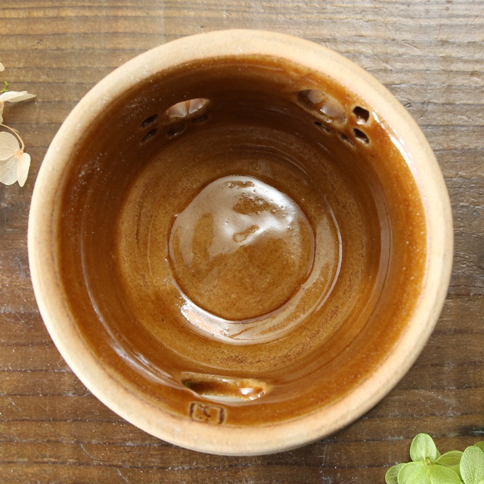 【益子焼】 ペット 食器 エサ皿 フードボウル キャラメル色と薄いベージュ チェック柄（パープル＆ピンク）釉薬シリーズ 【単品1個】