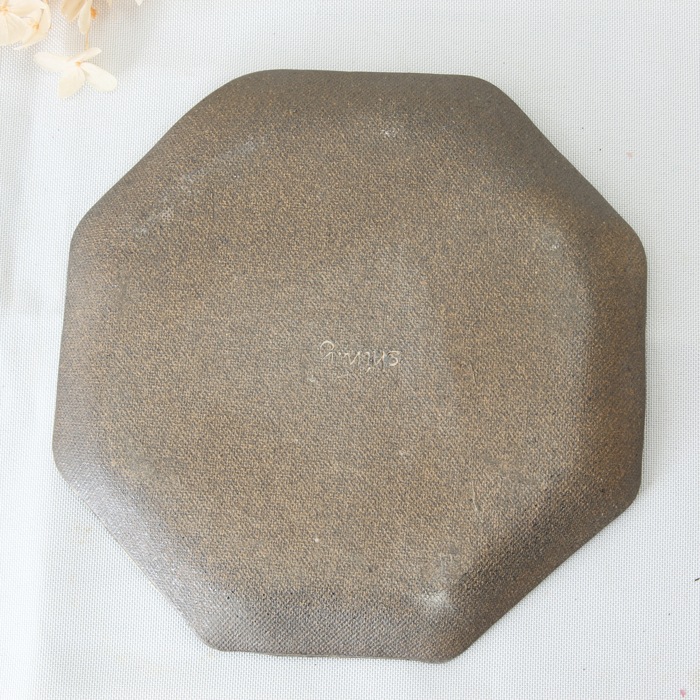 【益子焼】炭化焼シリーズ　布目ぶどう　八角ケーキプレート取り皿【単品１枚】