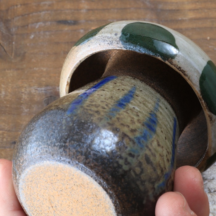 【益子焼】 一輪挿し 花器 花瓶 花びん フラワーベース 花生け 花活け きのこ 高さ10.5cm 1点もの