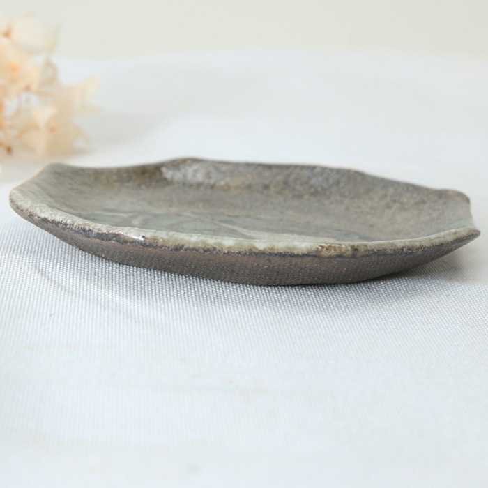 益子焼 炭化焼シリーズ 八角小皿 豆皿 約10cm 布目ぶどう模様 単品1枚