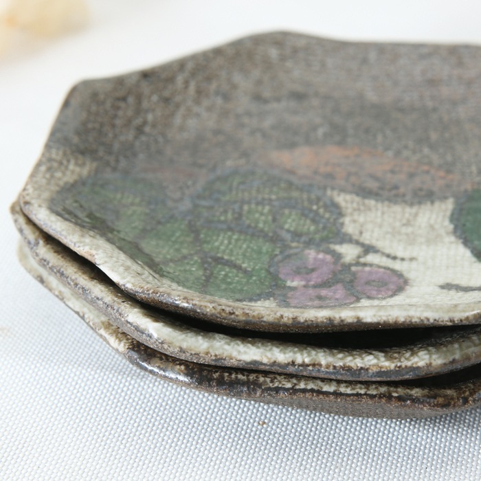 益子焼 炭化焼シリーズ 八角小皿 豆皿 約10cm 布目ぶどう模様 単品1枚