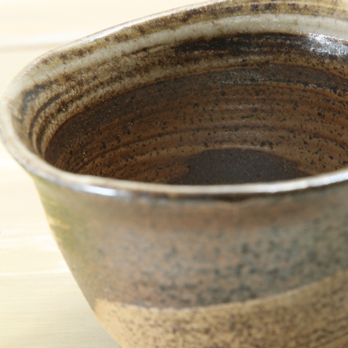【益子焼】素朴な刷毛目の 蕎麦ちょこ そばちょこ そば猪口　蕎麦猪口　茶系色の渋めな落ち着きのある色合いがイイ 【単品１個】