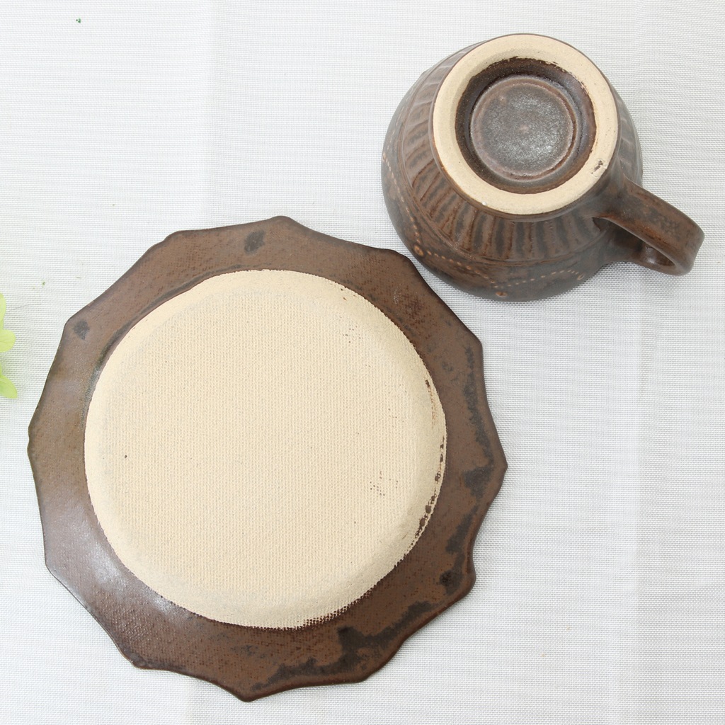 【益子焼】 コーヒーカップ＆ソーサー いっちんドット柄 レトロ焦げ茶 釉薬シリーズ 単品１客
