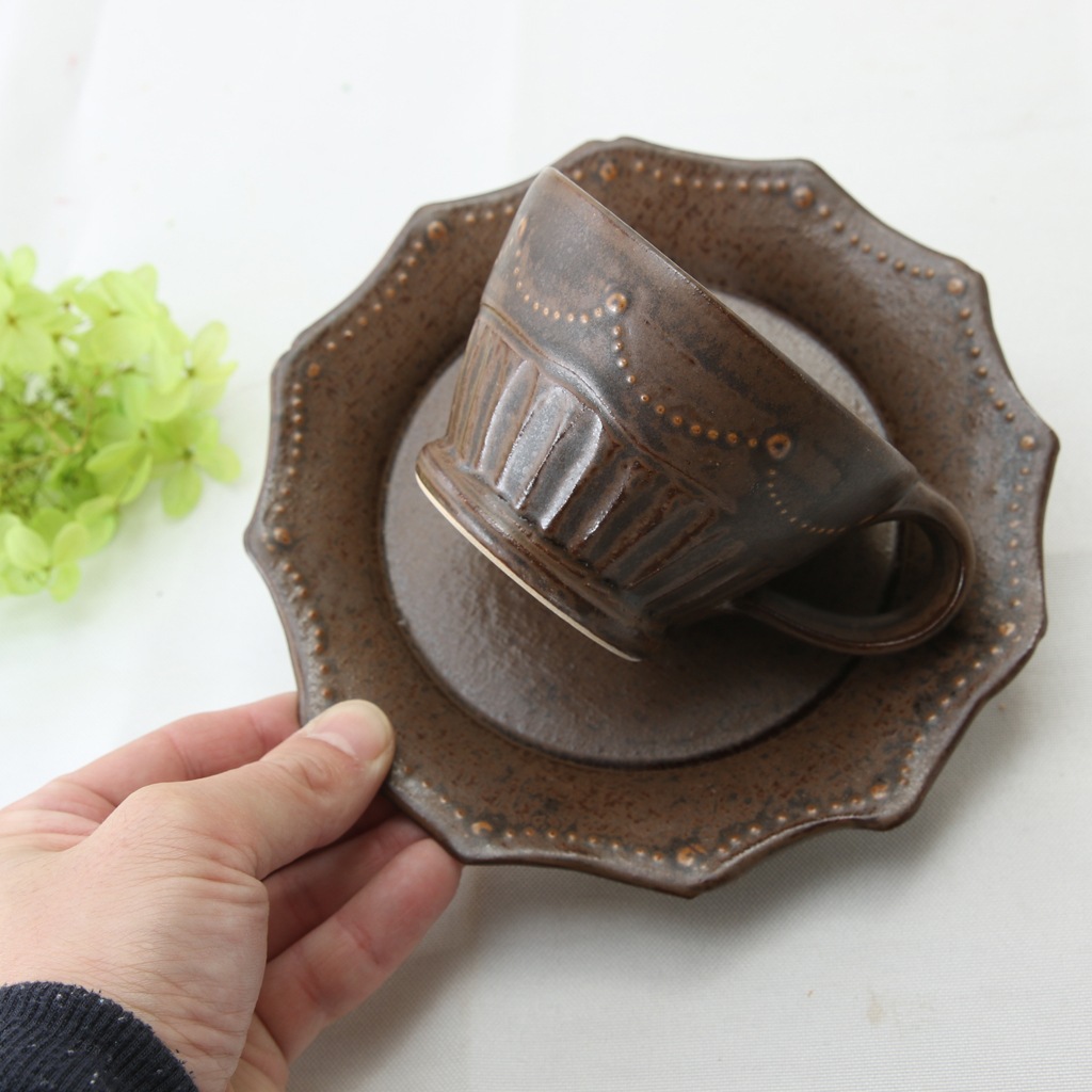 【益子焼】 コーヒーカップ＆ソーサー いっちんドット柄 レトロ焦げ茶 釉薬シリーズ 単品１客