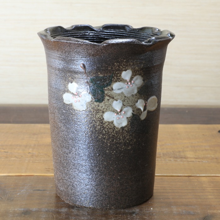 【益子焼】 花器 花瓶 花びん フラワーベース 花生け 花活け 筒花瓶 花水木白模様 高さ17cm 一点物