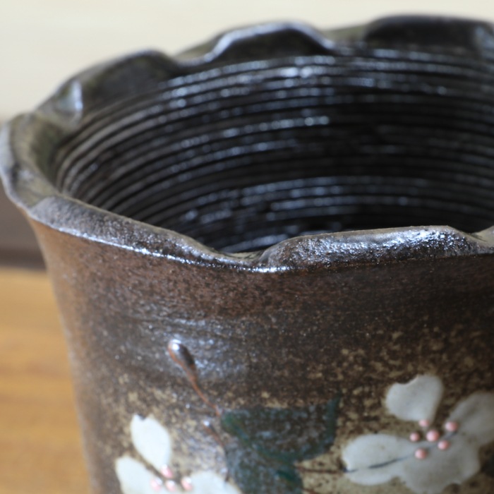 【益子焼】 花器 花瓶 花びん フラワーベース 花生け 花活け 筒花瓶 花水木白模様 高さ17cm 一点物