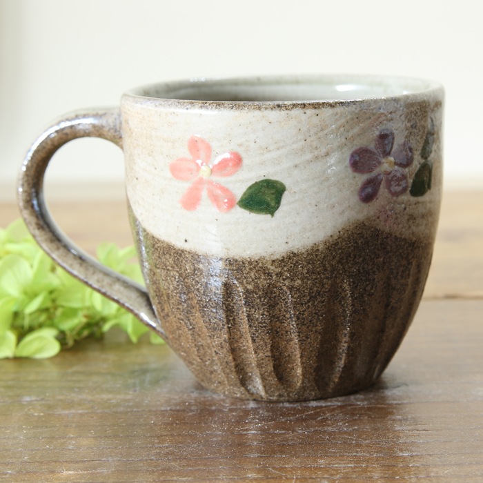 【益子焼】　マグカップ おしゃれ 下しのぎ カラフルお花模様　【単品１個】