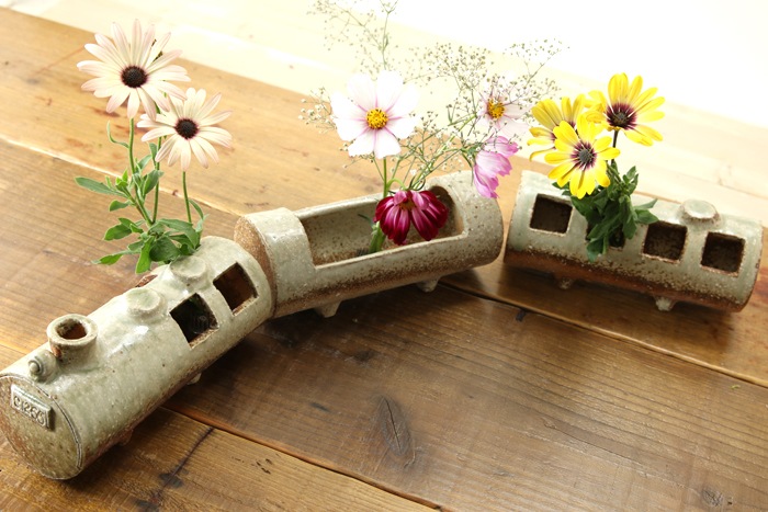 【益子焼】 SL 花器 SLの花器 C1266 花瓶 花びん フラワーベース 花生け 花活け 作家のこだわり 薪窯 山本真千子作 1両目 2両目 3両目の3点セット※ミニ剣山2個、小角剣山1個付き