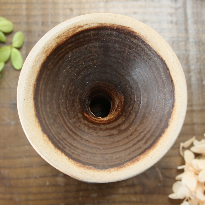 【益子焼】釉シリーズ　縁をカットした洋風デザイン　２種釉薬のいっちんシャンパンカップ　ワインカップ　シャンパングラス　【単品１個】