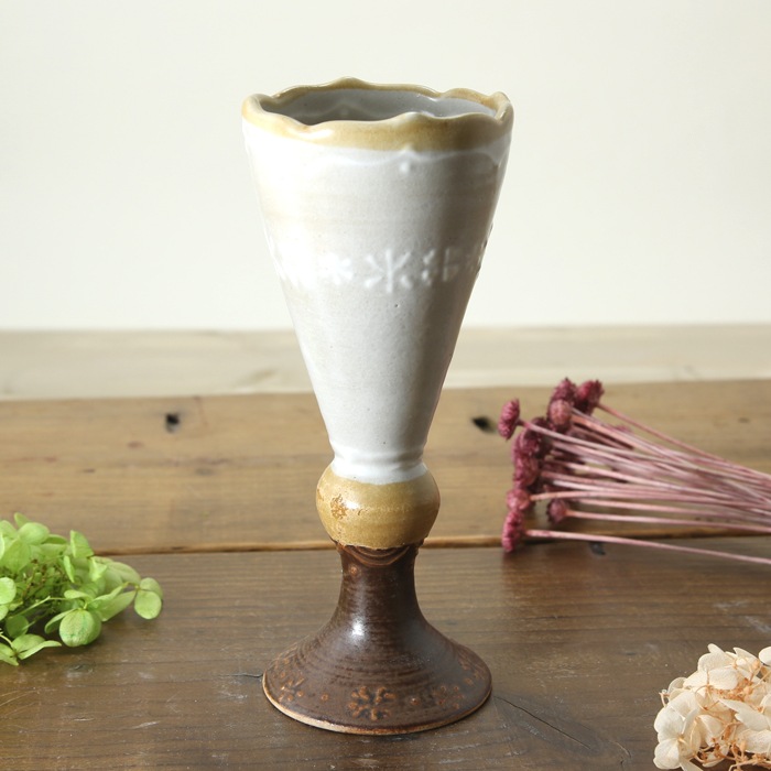 【益子焼】釉シリーズ　縁をカットした洋風デザイン　２種釉薬のいっちんシャンパンカップ　ワインカップ　シャンパングラス　【単品１個】