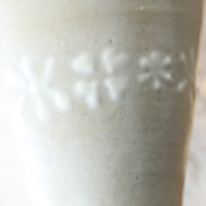 【益子焼】釉シリーズ　縁をカットした洋風デザイン　２種釉薬のいっちんシャンパンカップ　ワインカップ　シャンパングラス　【単品１個】