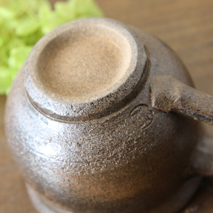 【益子焼】【送料無料】（沖縄・離島は送料880円）マグカップ2個とケーキ皿2枚のおうちカフェお試し４点セット 紅白はなみずき 結婚祝い 結婚記念日などの贈り物にも最適 ※お一人様１回限定！返品不可商品