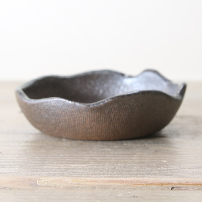 【益子焼】縁の豪快な変形 たたら小鉢 ミニサイズ 【単品１枚】
