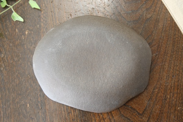 【益子焼】たたら作り　変形ダ円の取り皿　優しい風合いのつばきシリーズ【単品１枚】